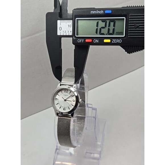 Timex Casey Dress Silver Mesh Womens Quartz Watch New Battery Water Resist WR30M - Picture 5 of 9